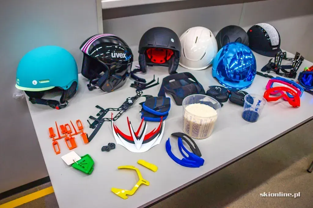 Ski helmets and goggles: standards, sizing and lenses