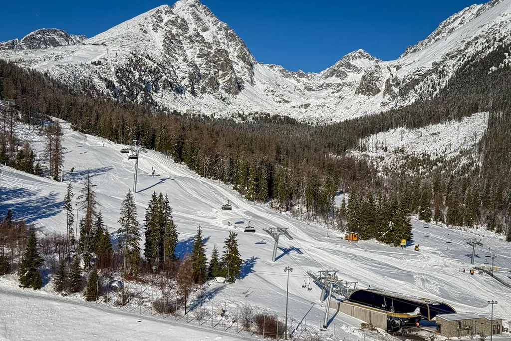 Štrbské Pleso, the new 8-seater chairlift. Photo: skionline.pl/J.Ciszak
