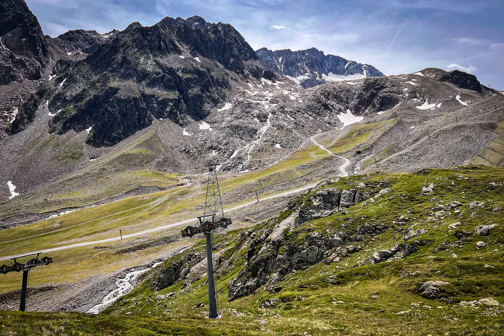 Summer hike to the Stubai Glacier. Photo: skionline.pl/J.Ciszak