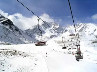 Lift no. 9, with the red L1 below it.