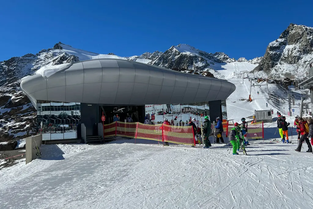 Pitztal Glacier. Photo: skionline.pl/J.Ciszak