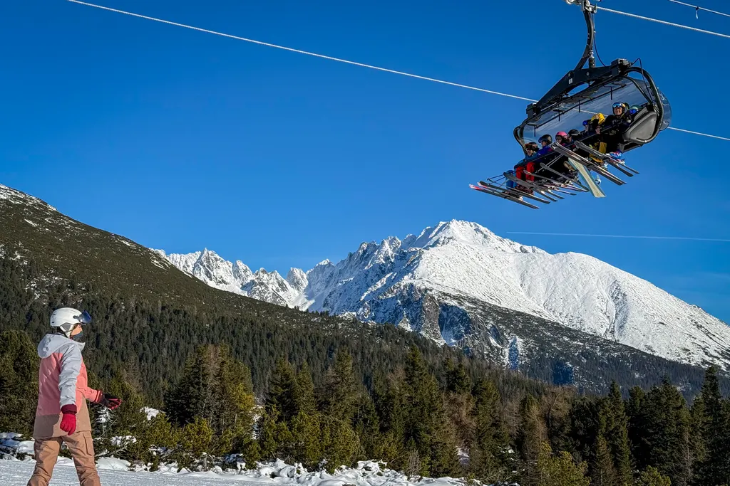Štrbské Pleso, the new 8-seater chairlift. Photo: skionline.pl/J.Ciszak