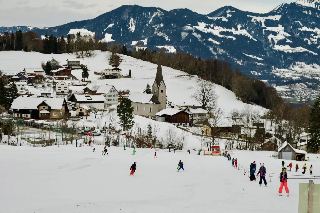 Gurtis-Bazora ski resort