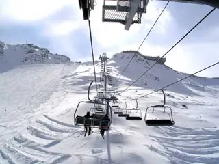 The chairlifts ran almost empty.