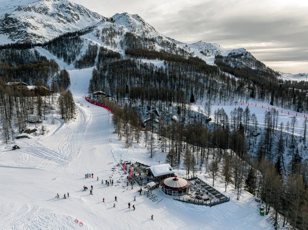 Skiarea Valchiavenna ski resort