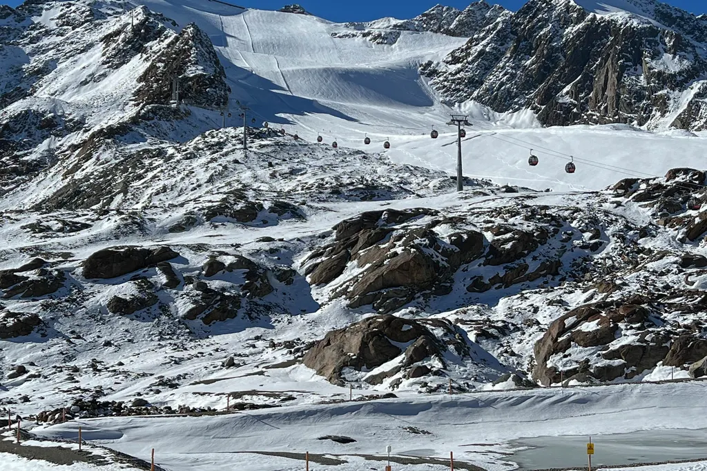 Pitztal Glacier. Photo: skionline.pl/J.Ciszak