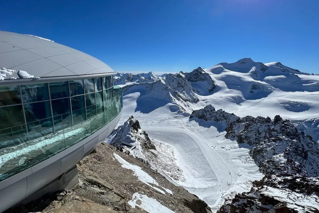 Pitztal Glacier. Photo: skionline.pl/J.Ciszak