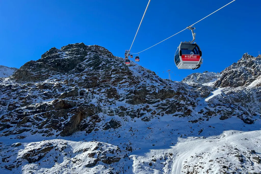 Pitztal Glacier. Photo: skionline.pl/J.Ciszak