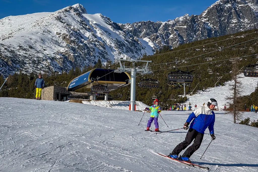 Štrbské Pleso, the new 8-seater chairlift. Photo: skionline.pl/J.Ciszak