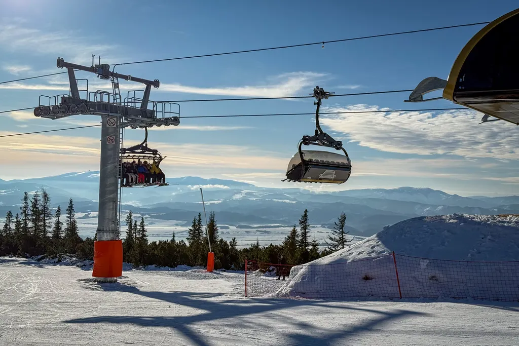 Štrbské Pleso, the new 8-seater chairlift. Photo: skionline.pl/J.Ciszak