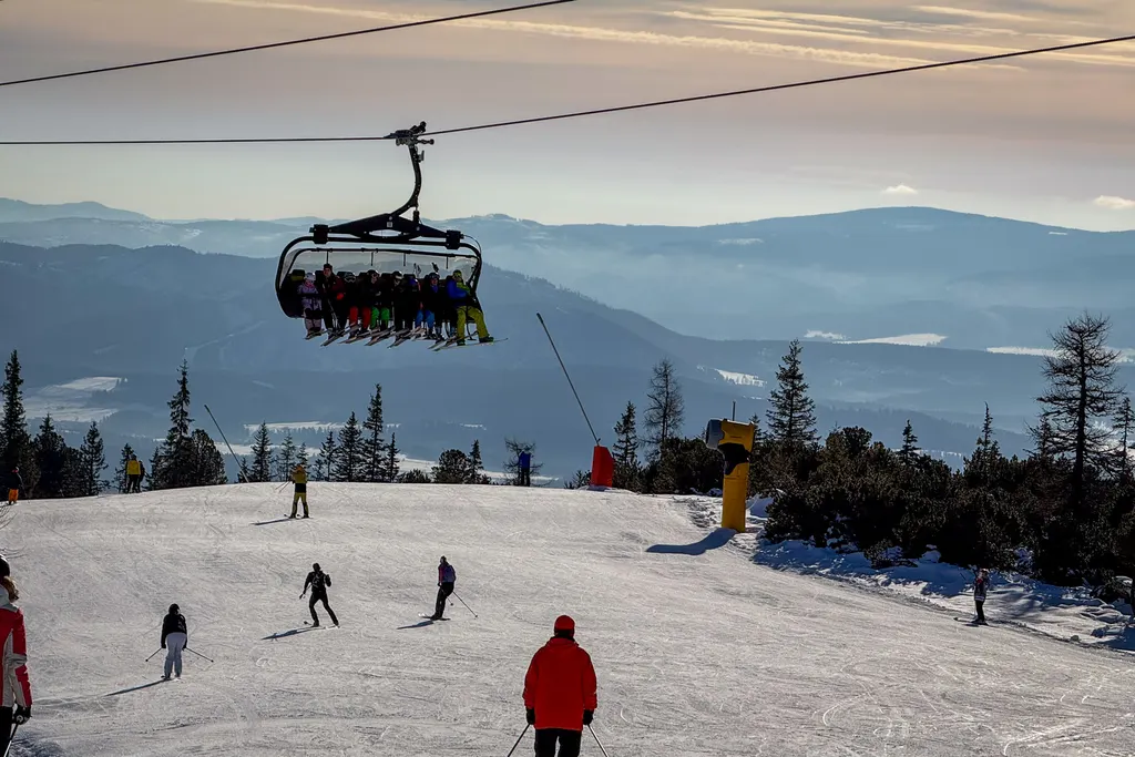 Štrbské Pleso, the new 8-seater chairlift. Photo: skionline.pl/J.Ciszak