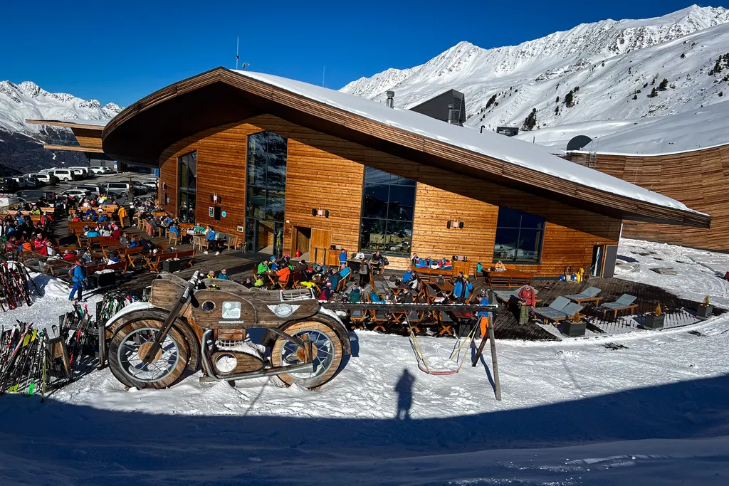 Gurgl at the start of the season, November 2023. Photo: J.Ciszak