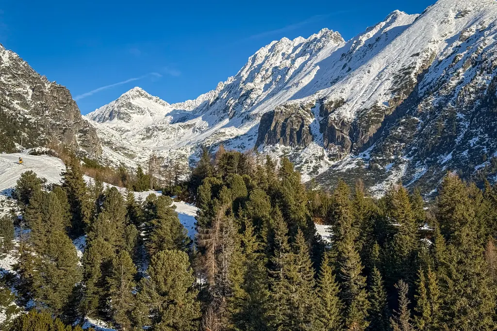 Štrbské Pleso, the new 8-seater chairlift. Photo: skionline.pl/J.Ciszak