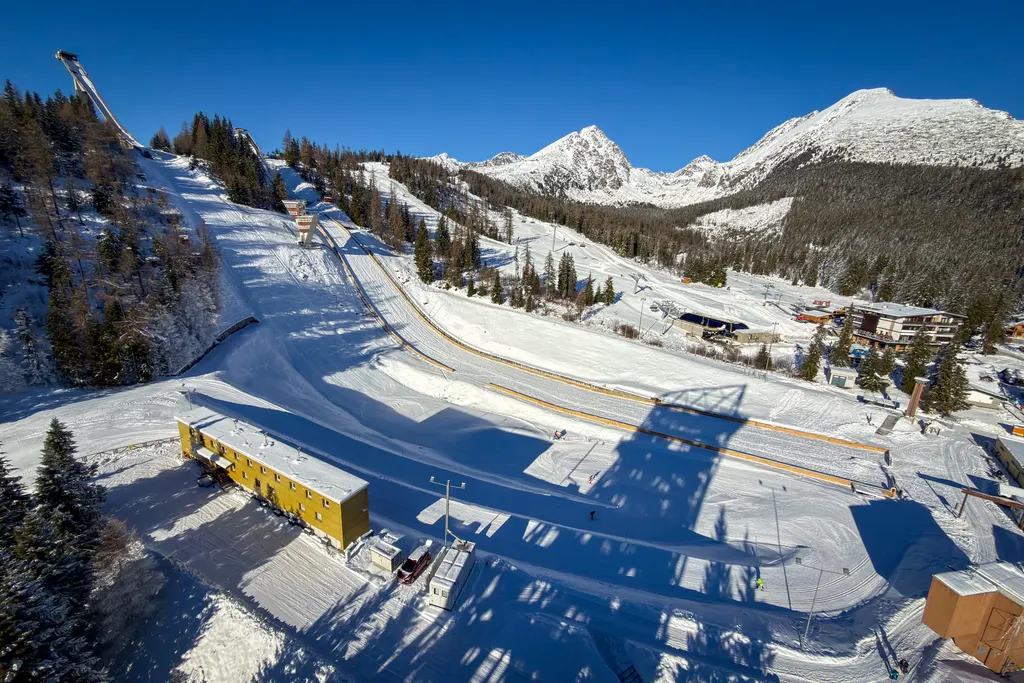 Štrbské Pleso, the new 8-seater chairlift. Photo: skionline.pl/J.Ciszak