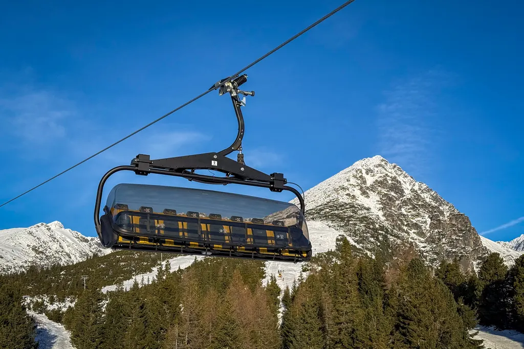 Štrbské Pleso, the new 8-seater chairlift. Photo: skionline.pl/J.Ciszak