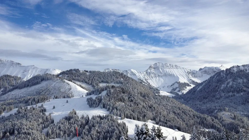 Les Paccots ski resort