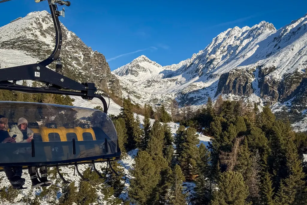 Štrbské Pleso, the new 8-seater chairlift. Photo: skionline.pl/J.Ciszak
