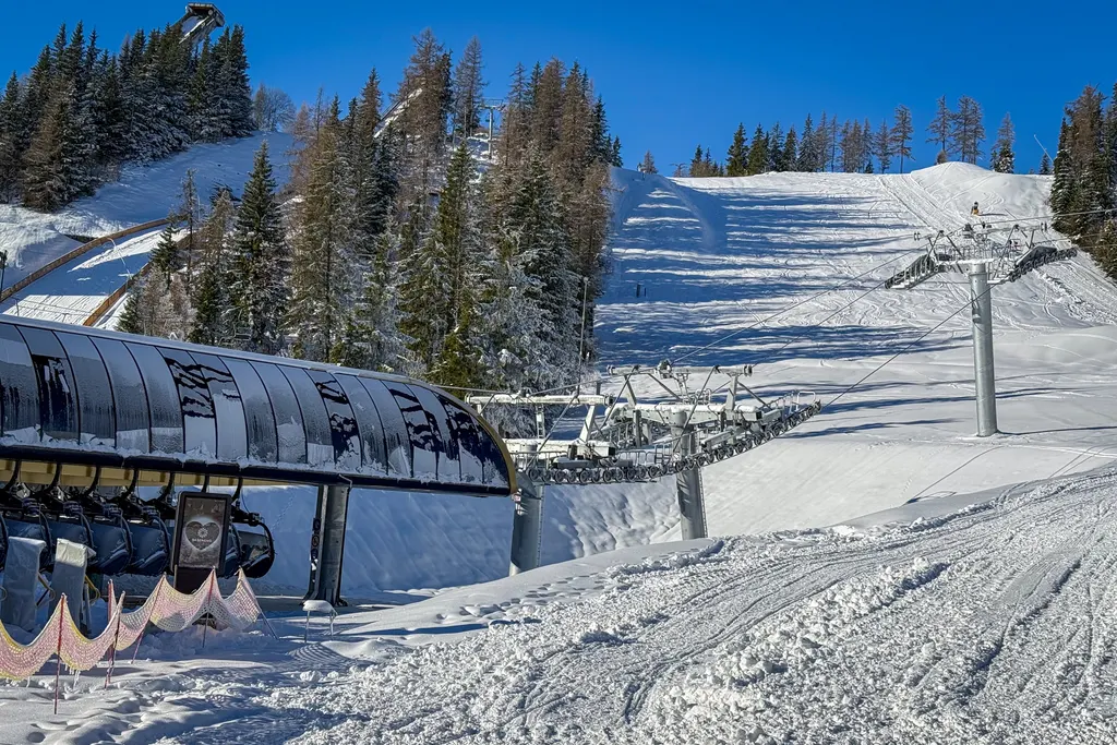 Štrbské Pleso, the new 8-seater chairlift. Photo: skionline.pl/J.Ciszak