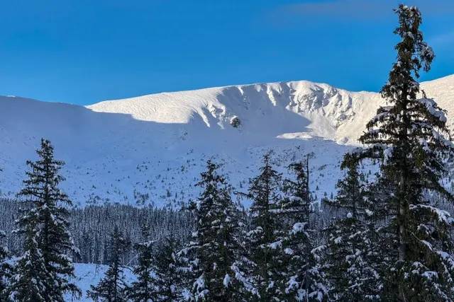 Jasná officially opens the 2025/26 season: 17 km of pistes, great weather and a resort fully ready