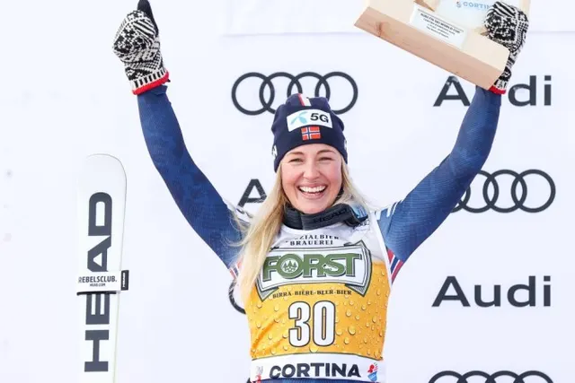 Kajsa Vickhoff Lie in second place with bib number 30