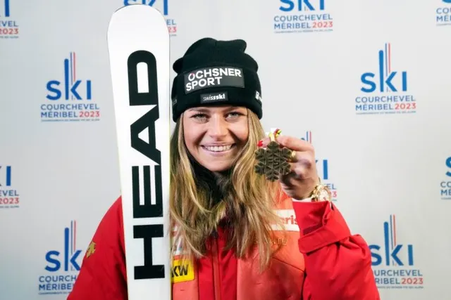 Fifth World Championship medal for Corinne Suter, Head