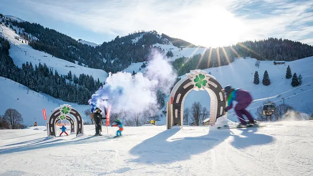 Free ski tickets for children up to 15 years in early and late seasons