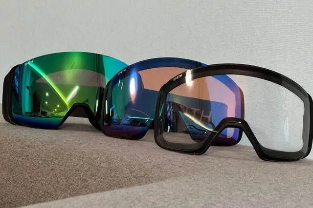 Goggles: types of lens