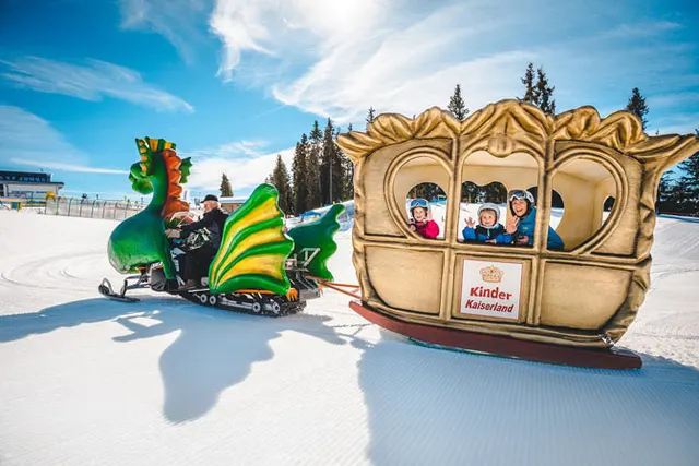 Free ski tickets for children up to 15 years in early and late seasons