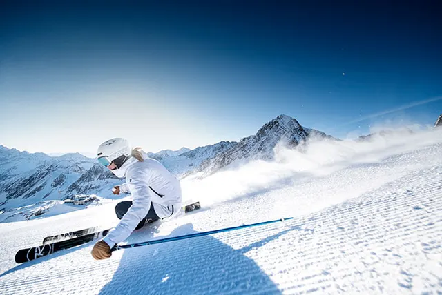 Stubai Glacier: away from everyday life, into the snow