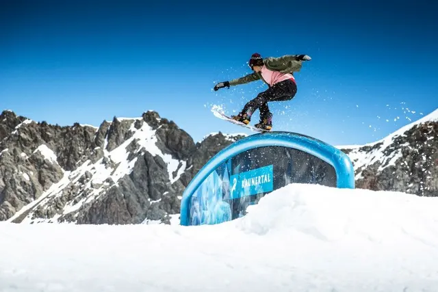 Let’s go to the park: the 5 Tyrolean glaciers open their snow parks