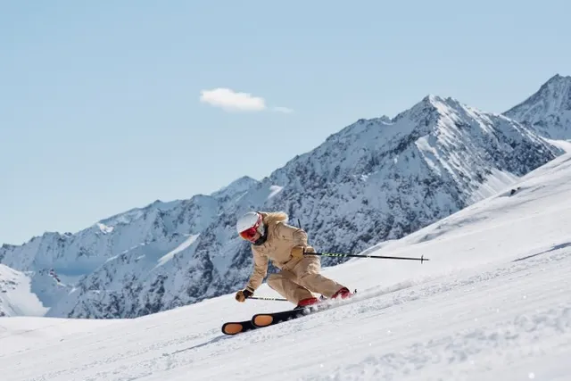 The 2023/24 glacier winter: snow-reliable skiing pleasures up to an altitude of 3,000 metres