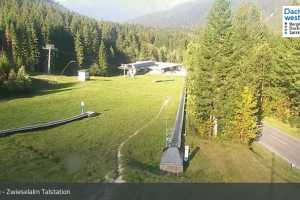 Live cam Gosau  Dachstein West - Zwieselalm Talstation (LIVE Stream)